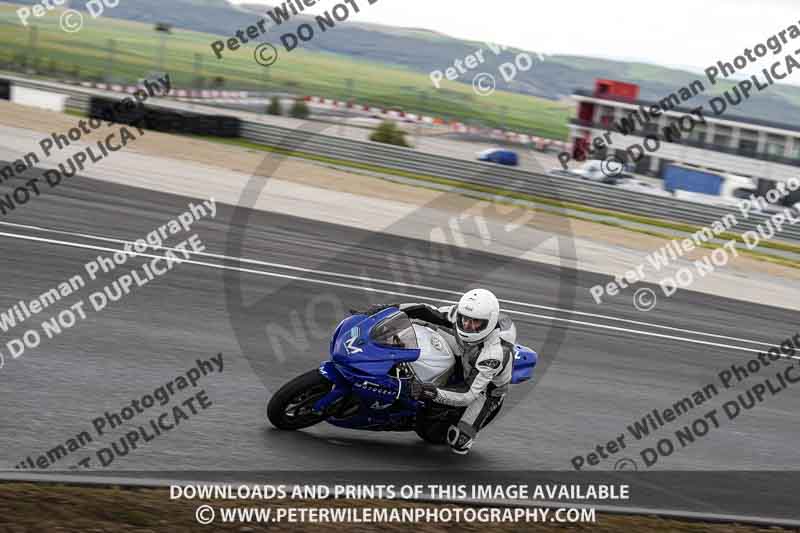 cadwell no limits trackday;cadwell park;cadwell park photographs;cadwell trackday photographs;enduro digital images;event digital images;eventdigitalimages;navarra;no limits trackdays;peter wileman photography;racing digital images;trackday digital images;trackday photos